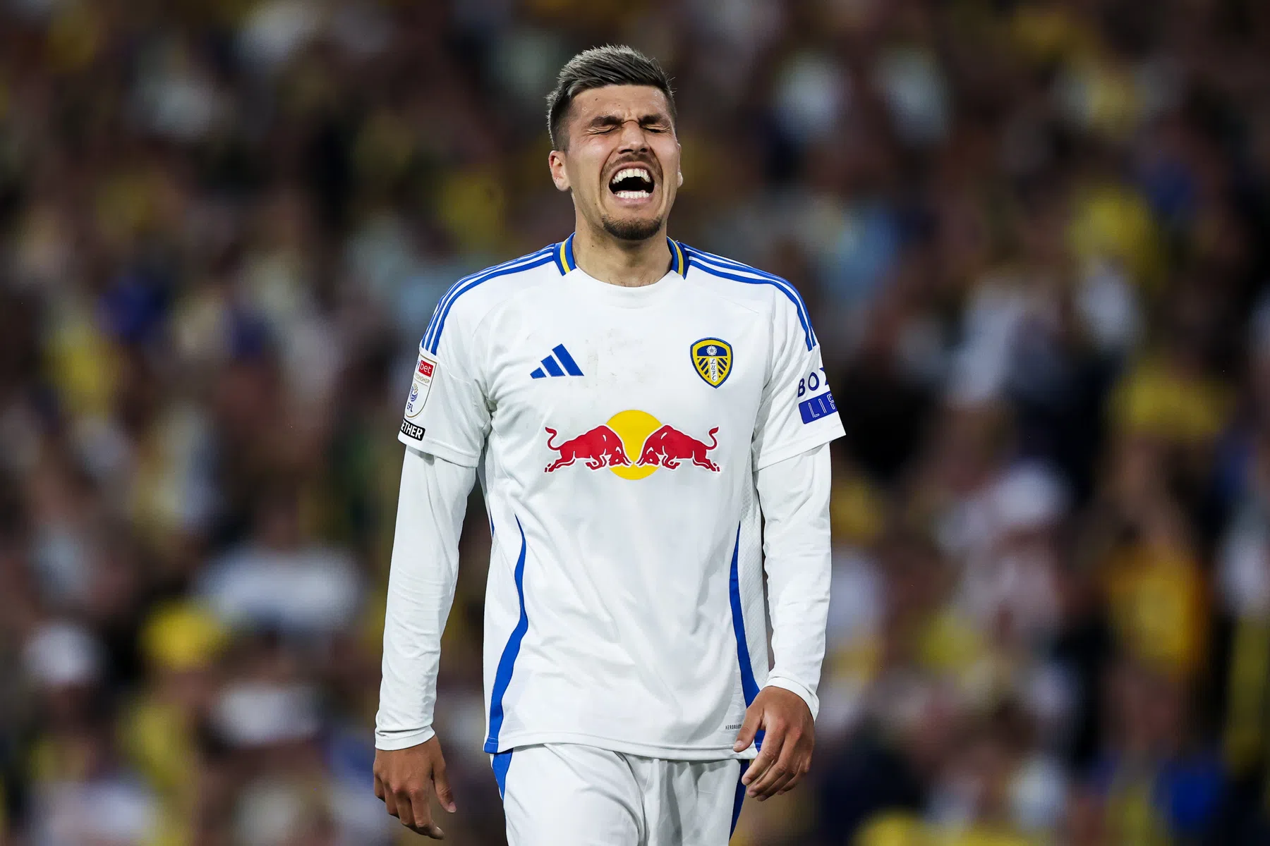 Prachtige assist Piroe: Leeds klaar voor kampioensontknoping op slotdag
