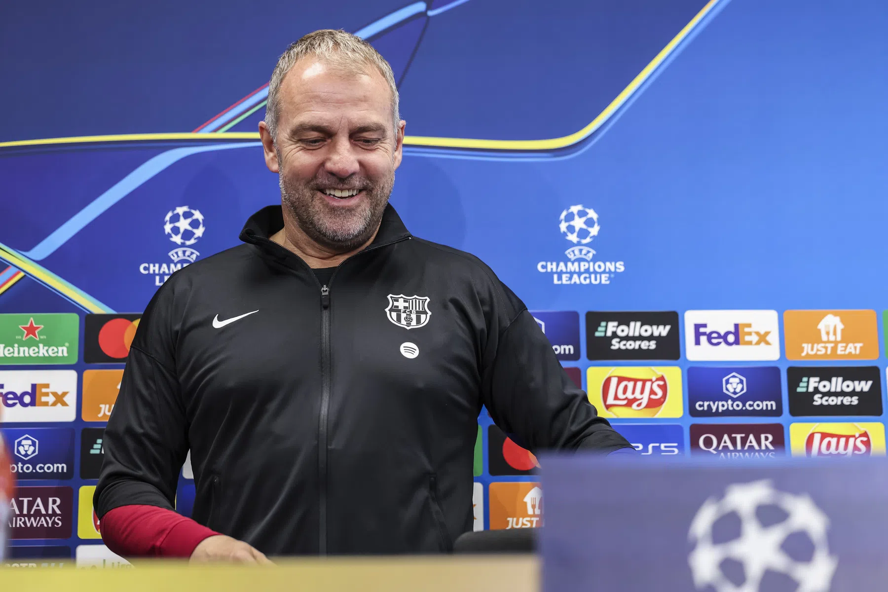 Succescoach Flick: 'Ik wil langer bij Barcelona blijven'