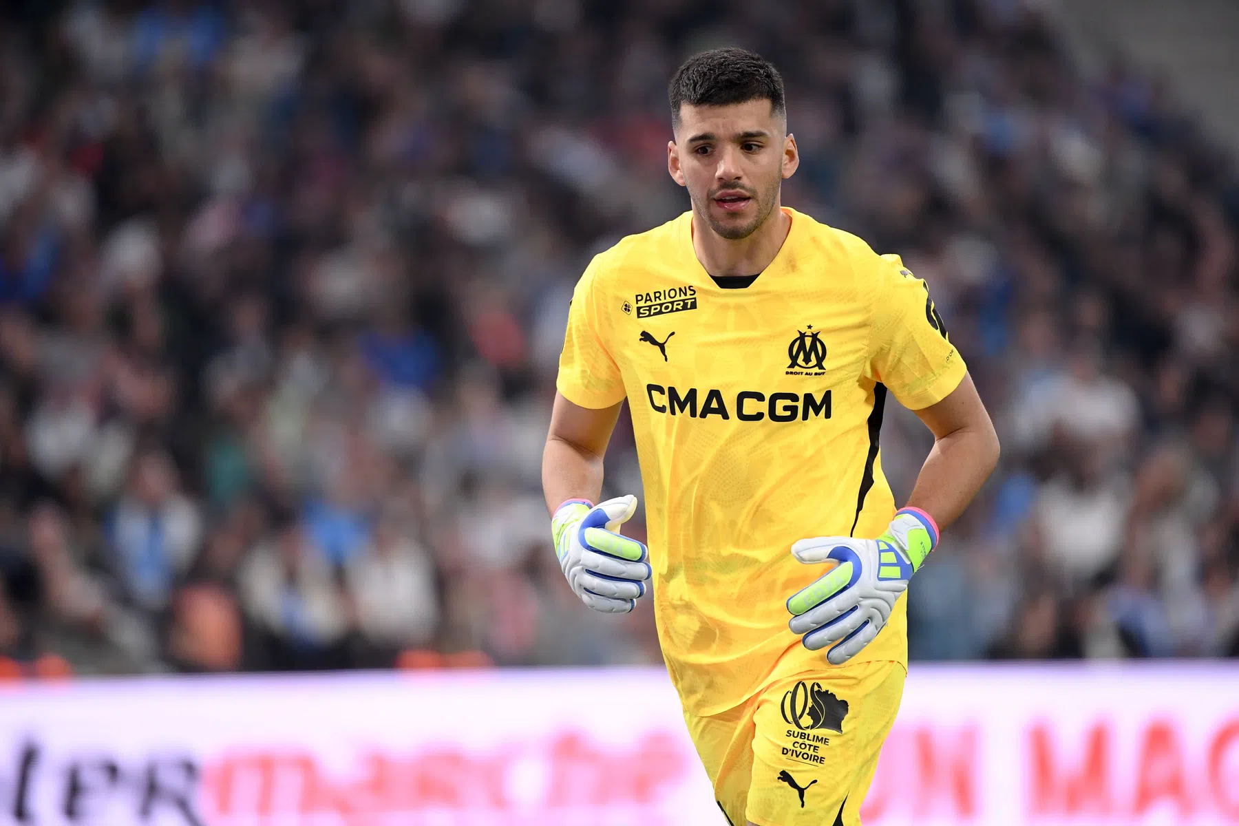 Ex-Ajacied Rulli genomineerd voor Doelman van het Jaar op PSG-getinte shortlist