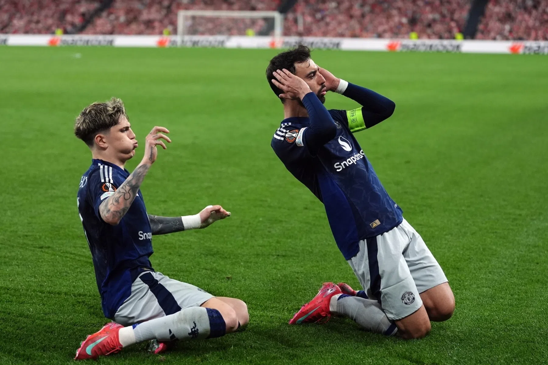 Zeer grote kans op Engelse EL-finale na ruime zeges Man Utd en Spurs