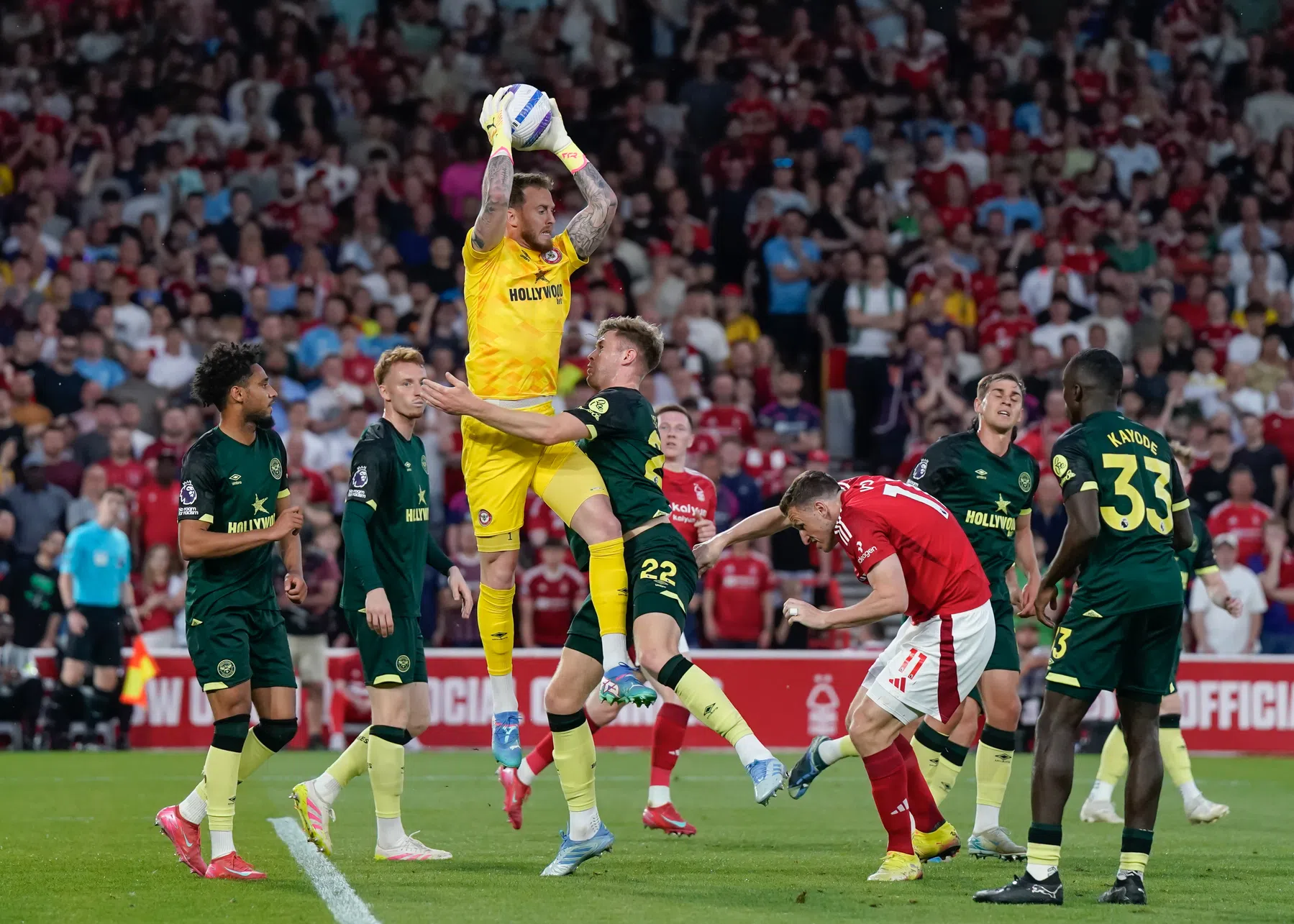 Nottingham Forest vreest voor CL-deelname na doeltrap-assist Flekken