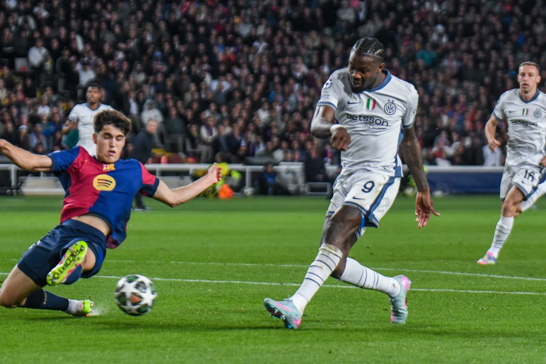Thuram krijgt vraag over beste spelers ter wereld: 'Twee Fransen en Yamal op drie'