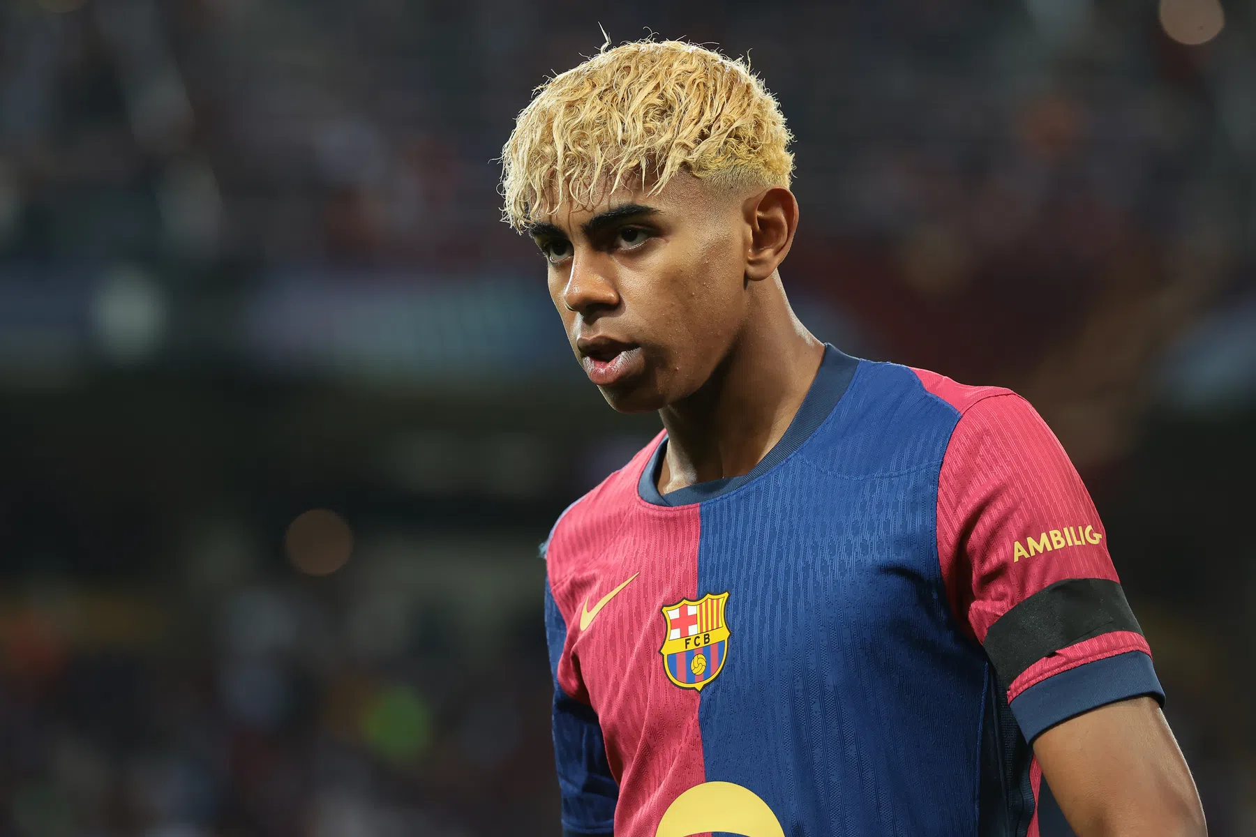 Yamal en Richards sluiten weddenschap met gekleurd randje