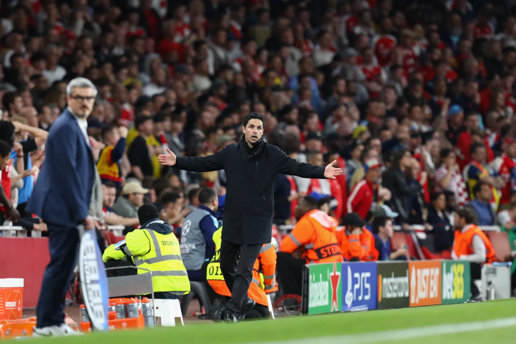 Arteta schrok toen hij de kleedkamer van Arsenal binnenkwam voor duel met PSG