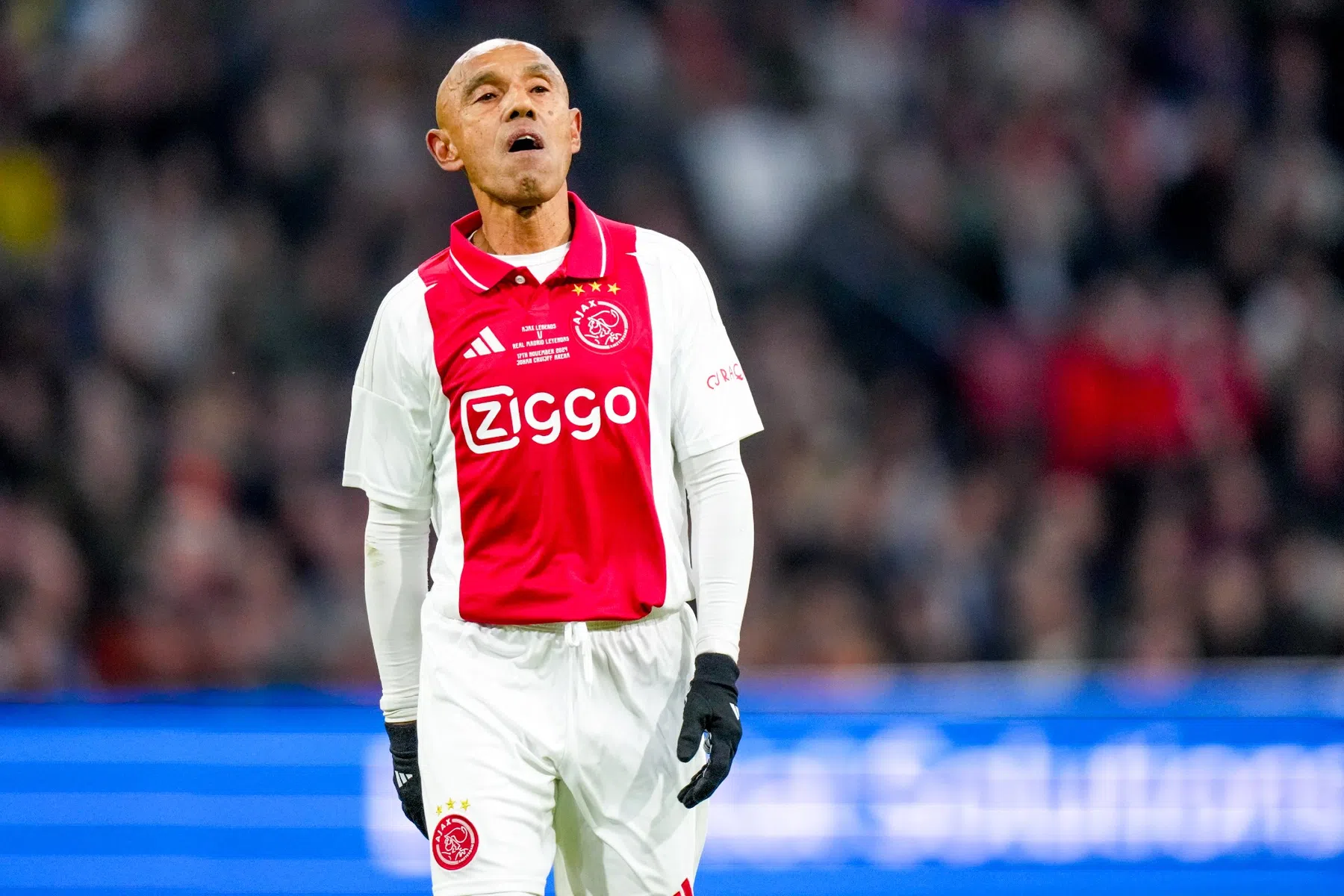Boze Tahamata gooit Ajax-deur dicht: 'Ze spelen een beetje met me'