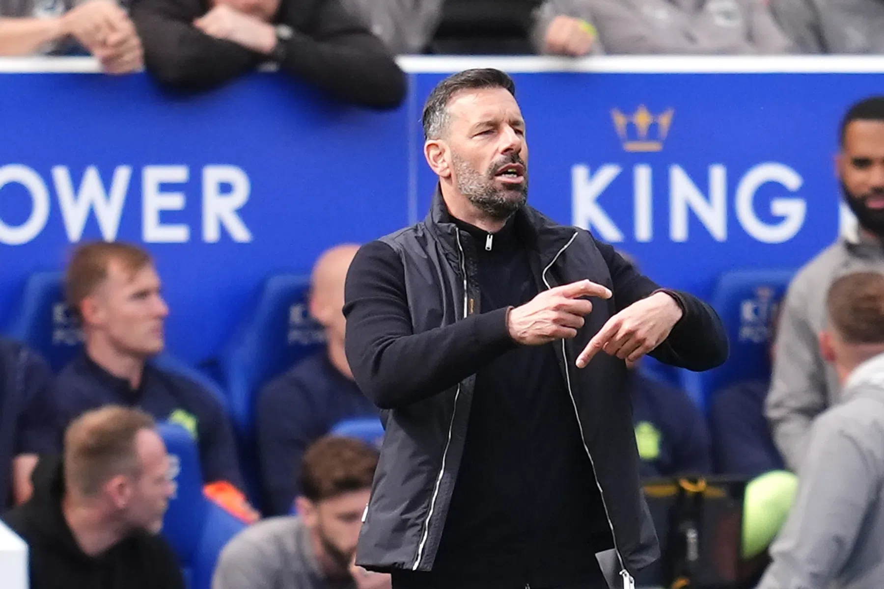 Van Nistelrooij: 'Moest manieren vinden om het team te motiveren'