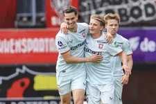 Thumbnail for article: Steijn doet vader pijn: FC Twente geeft Sparta tik in strijd om play-offs 