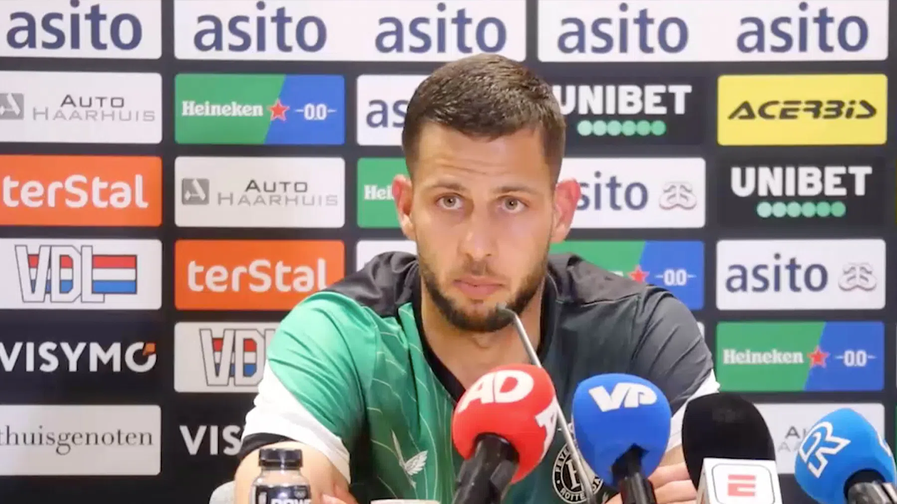 Hancko baalt: 'Los van de wedstrijden tegen Ajax en PSV...'