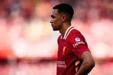 Thumbnail for article: Wanneer Alexander-Arnold aan Slot vertelde dat hij Liverpool zou verlaten