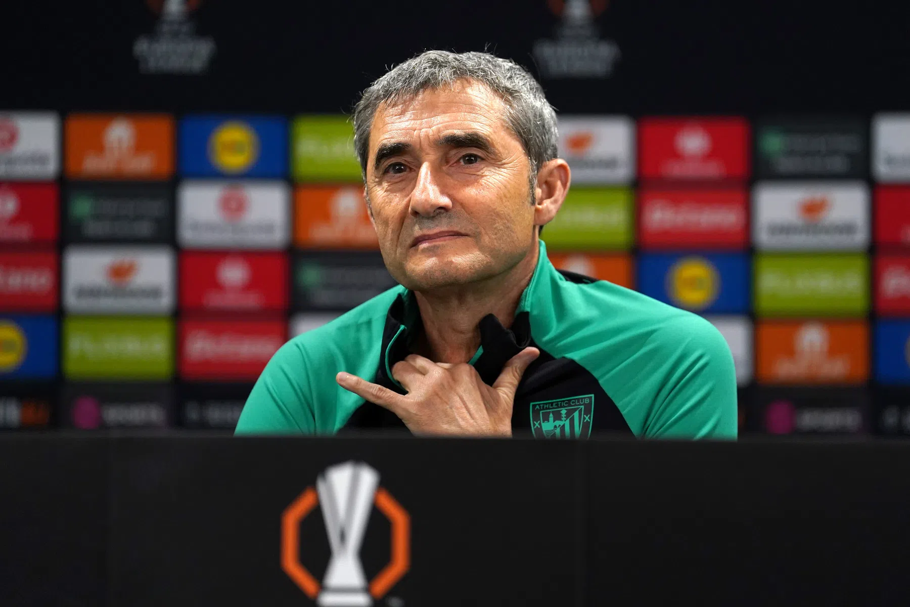 Athletic-trainer weet het zeker: 'Met elf spelers gewonnen van Man Utd'