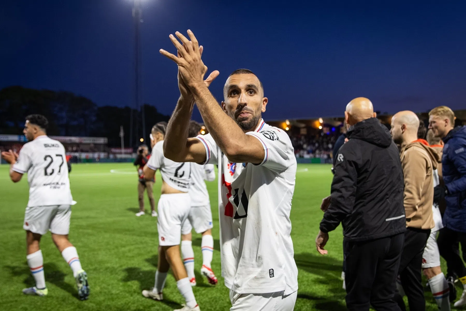 Schalke 04 jaagt op gewilde El Kachati