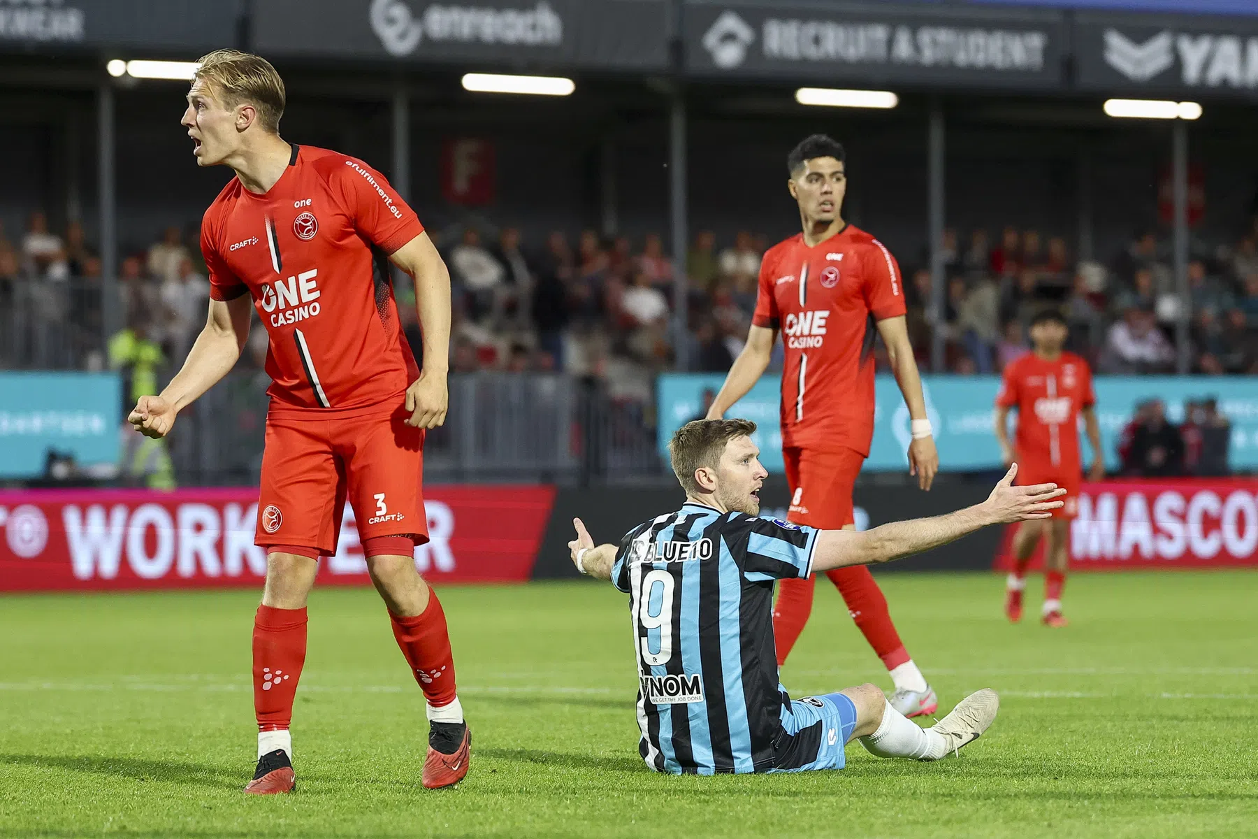 Sparta houdt zicht op play-offs en duwt Almere verder richting KKD