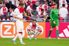 Thumbnail for article: Ajax strompelt naar de eindstreep