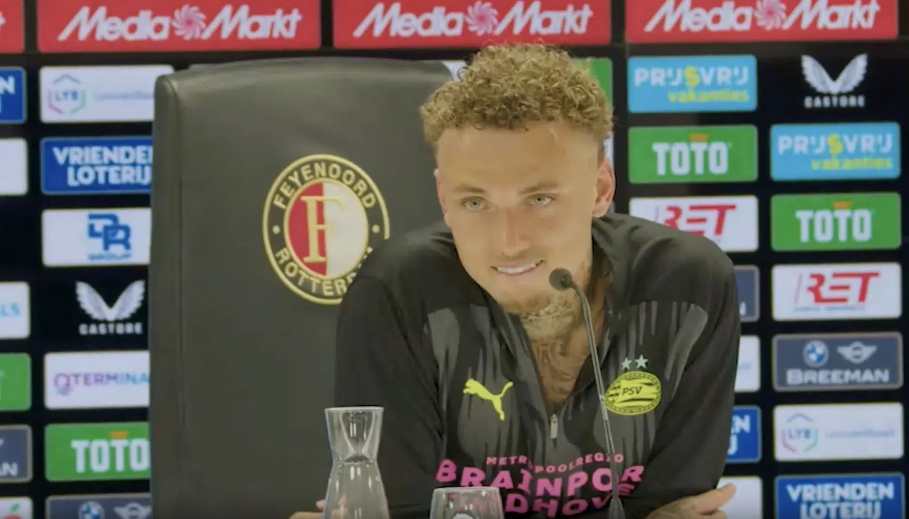 Lang had onderonsje met Makkelie: 'Shout-out naar hem'