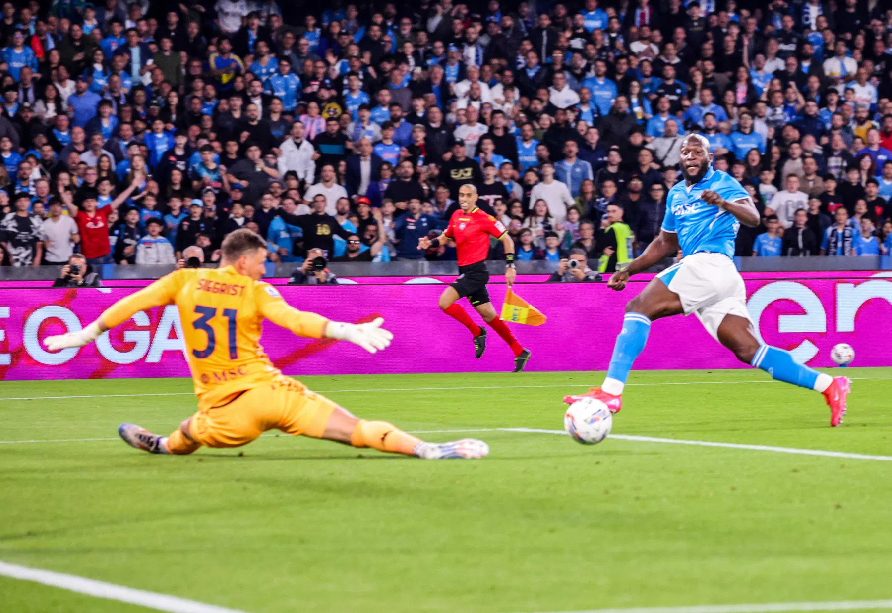 Puntenverlies Napoli maakt perfecte week voor Inter compleet