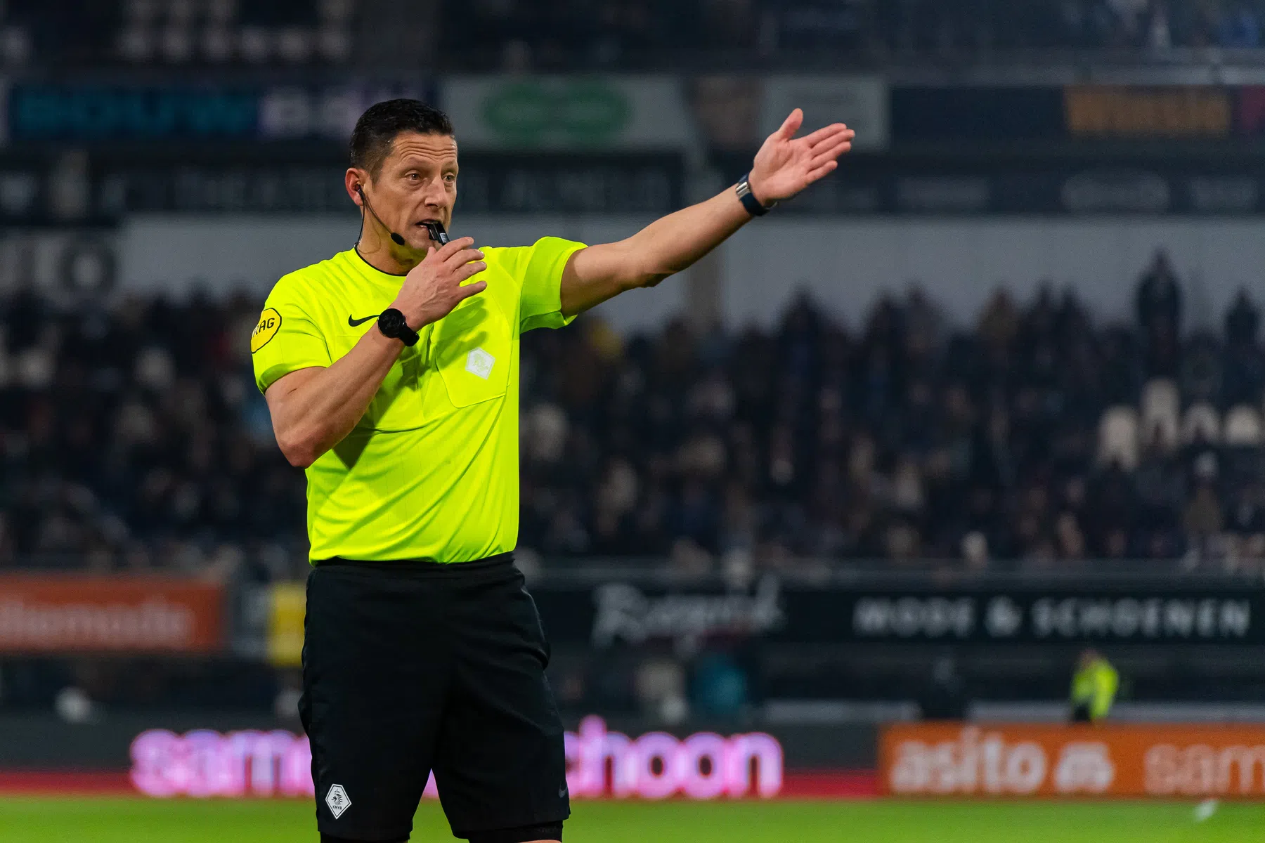 Manschot aangesteld voor mogelijk kampioensduel Ajax