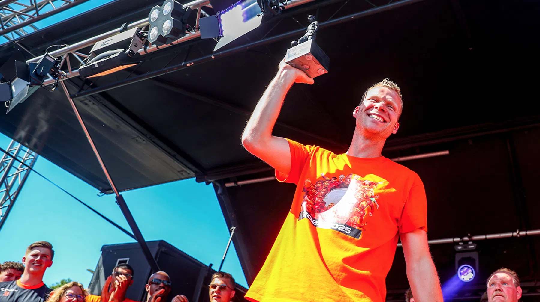 Volendam loopt uit voor kampioensfeest: 'God is een Volendammer'