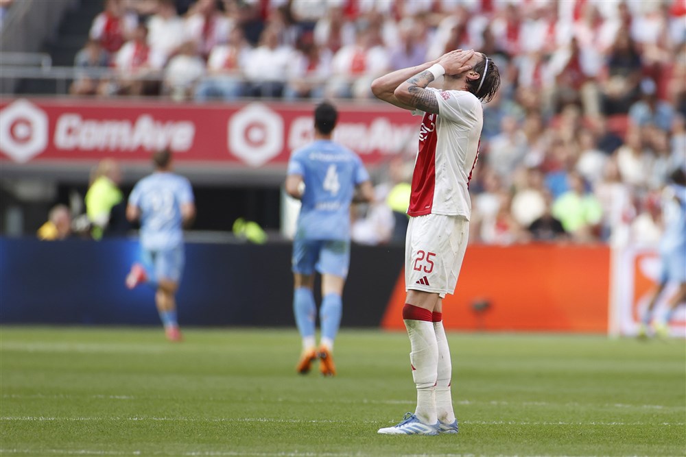 Knikkende knieën bij Ajax: 'Geduld slaat om in apathie'