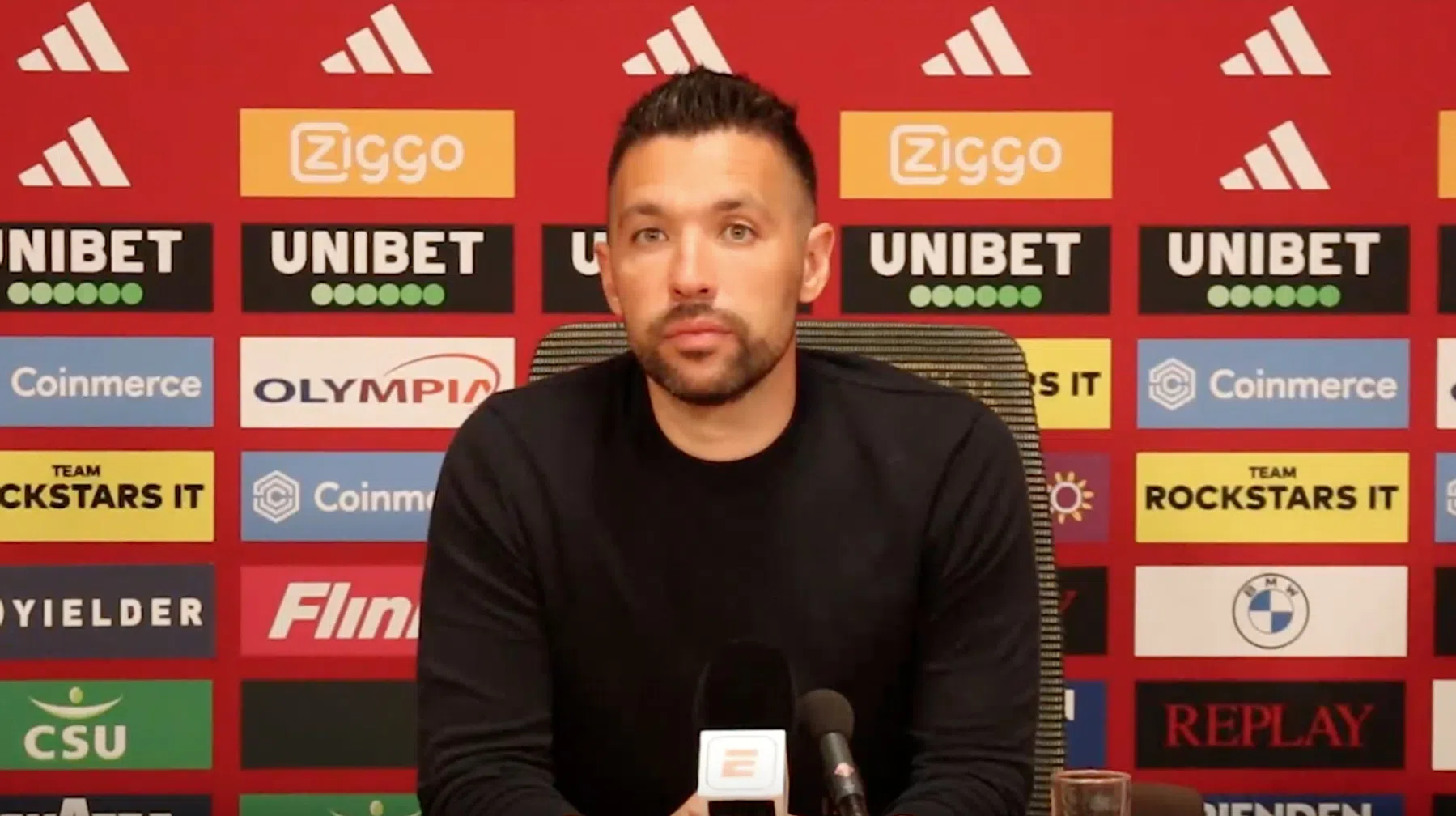 Farioli reageert op eerder vertrokken Ajax-fans: 'Emoties hoog voor iedereen'