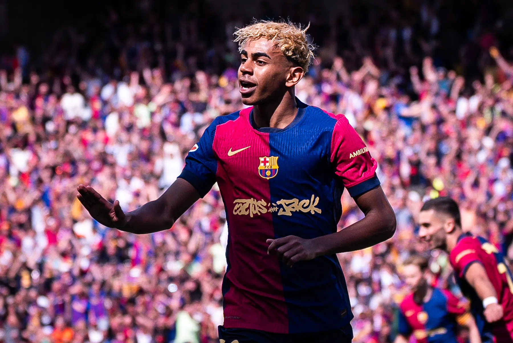 Benschop: 'Sterren als Neymar en Lamine Yamal lopen met onze koffers'