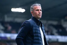 Thumbnail for article: Van Persie koestert geen wrok over 'onterechte' rode kaart Read