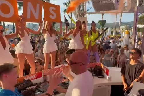 Slot viert kampioensfeestje op Ibiza
