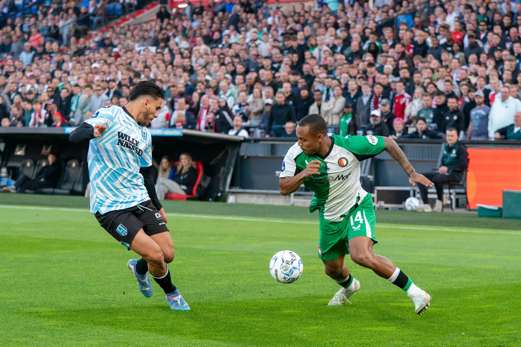 Feyenoord verzekert zich van derde plaats bij afscheid Houtman