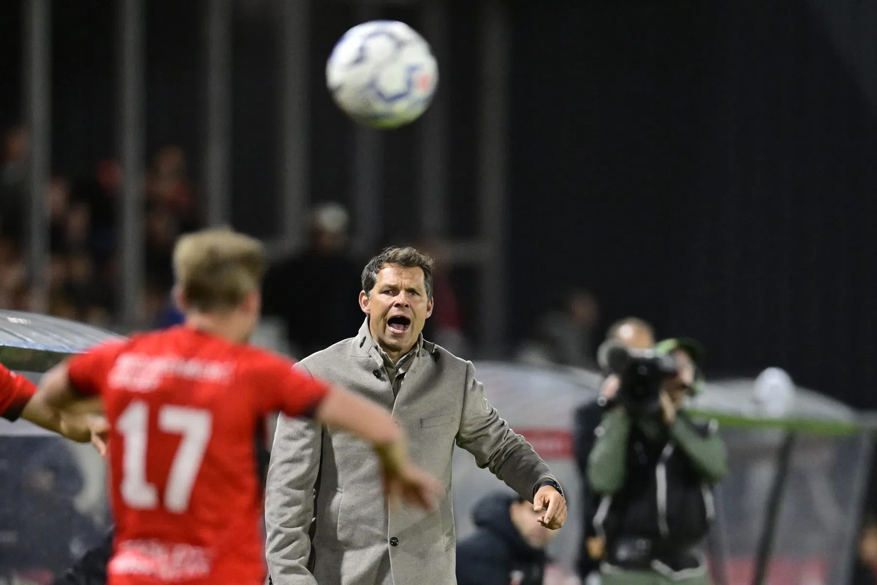 Almere City FC degradeert: 'Handhaving was ook niet terecht geweest'
