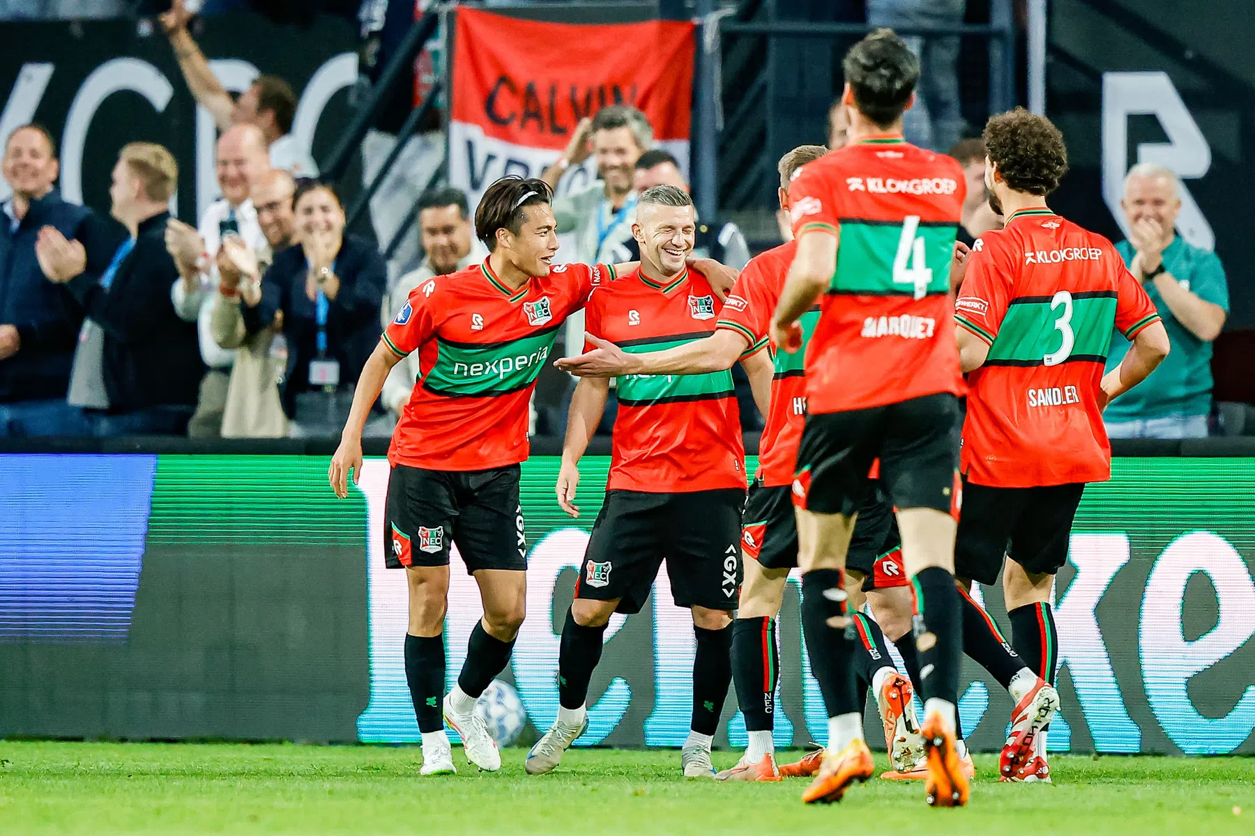 Linssen geniet van wereldgoal: 'Misschien wel de mooiste uit mijn carrière'