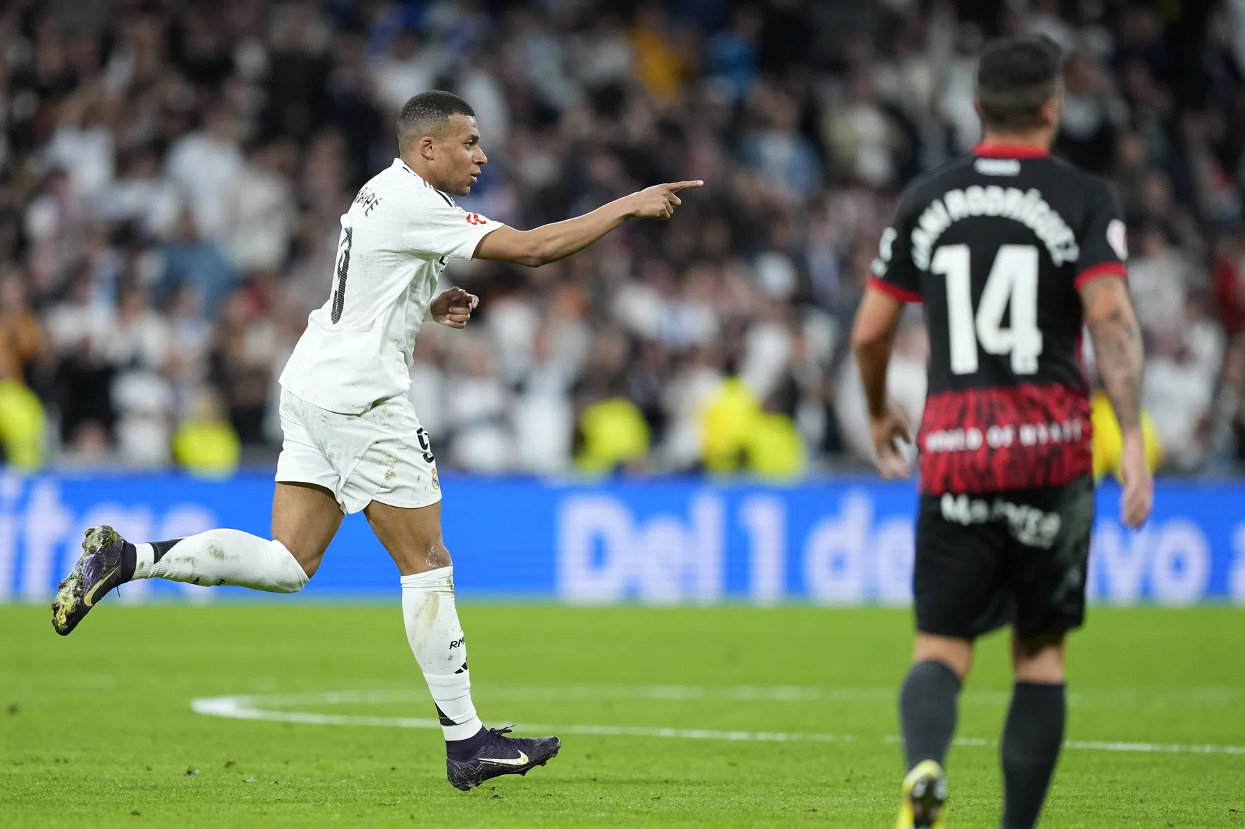 Doelpuntenkanon Mbappé overtreft Ronaldo en vestigt nieuw record