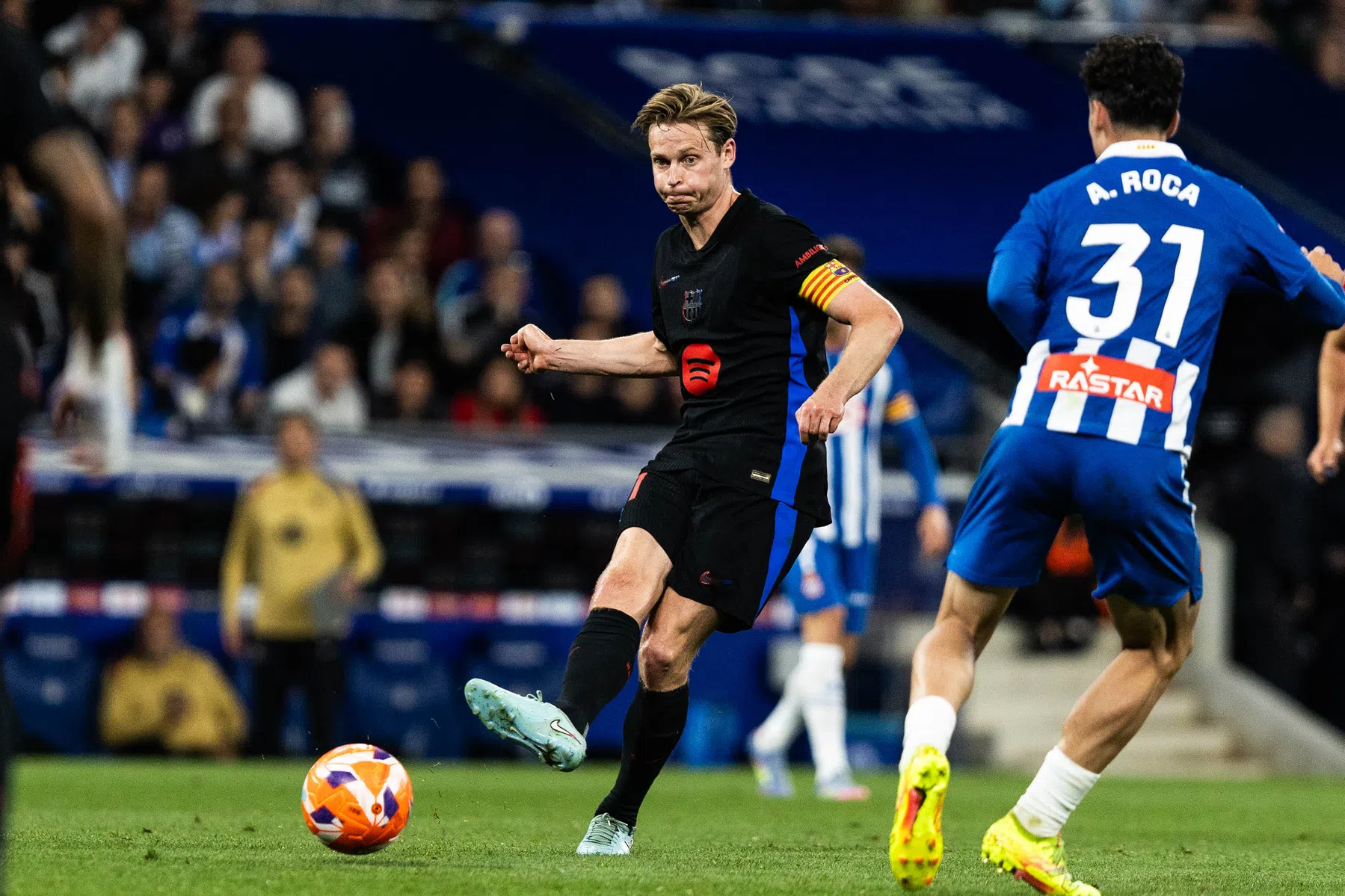 Landstitel Barça geeft De Jong veel voldoening na moelijke periode