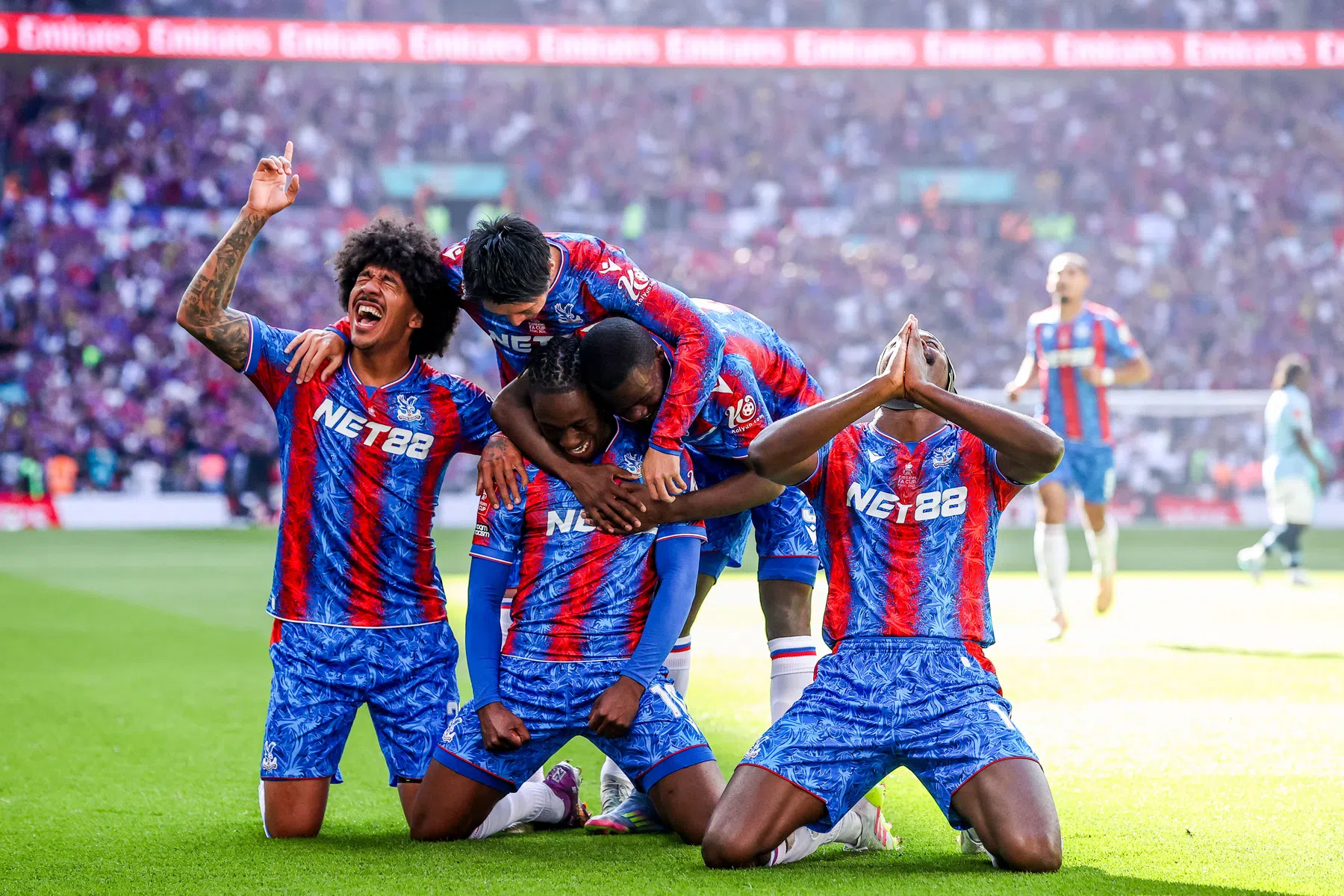 Crystal Palace schrijft geschiedenis en zorgt voor roemloos afscheid De Bruyne