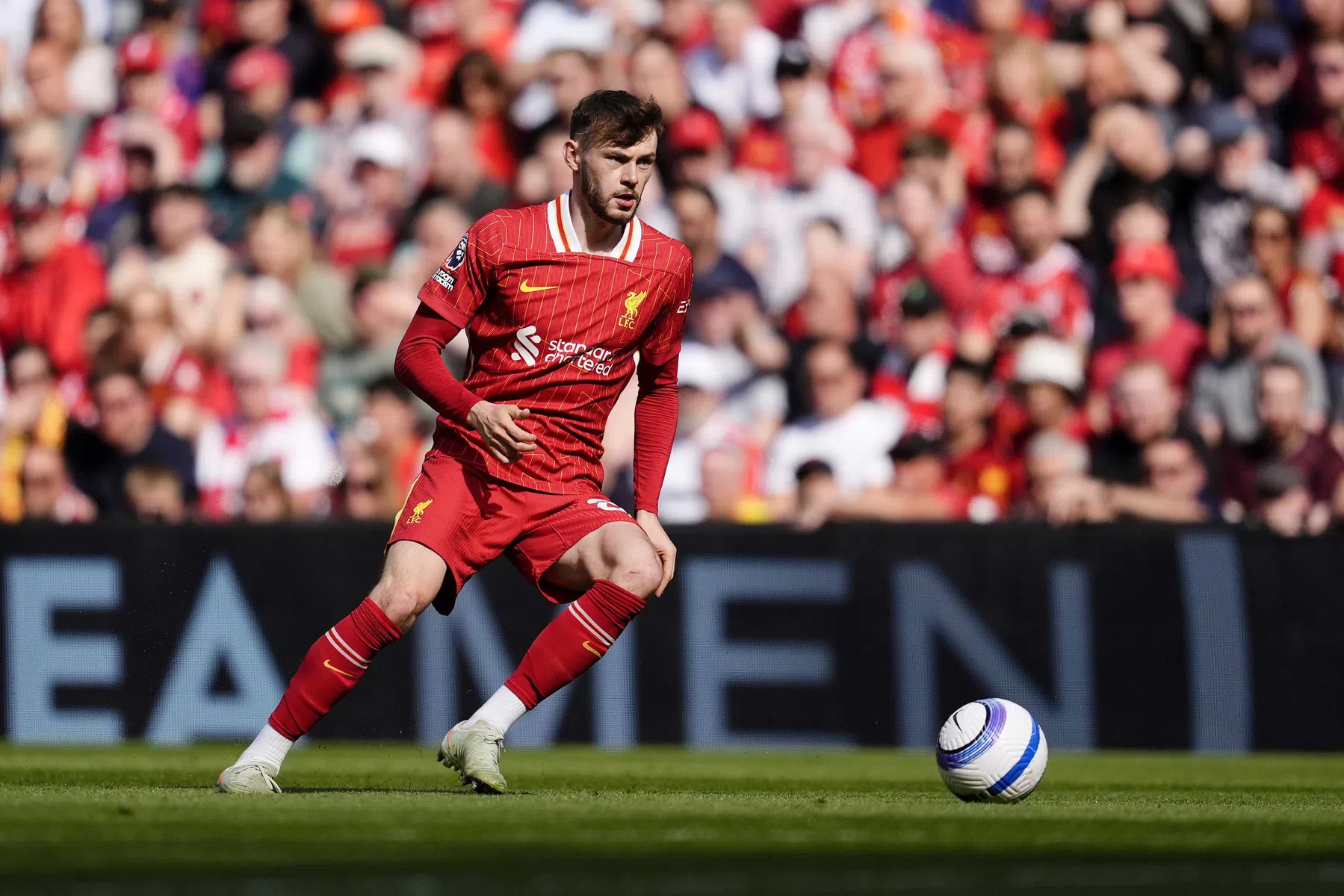 Liverpool beloont back-up van Alexander-Arnold met nieuw contract