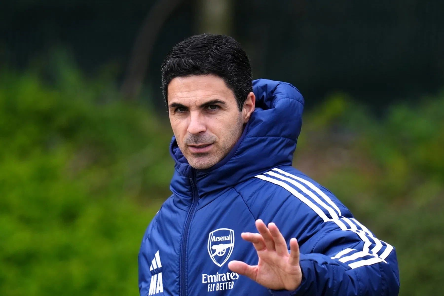 Arteta over zoektocht naar nieuwe spelers: 'Ons budget is als met een bruiloft'