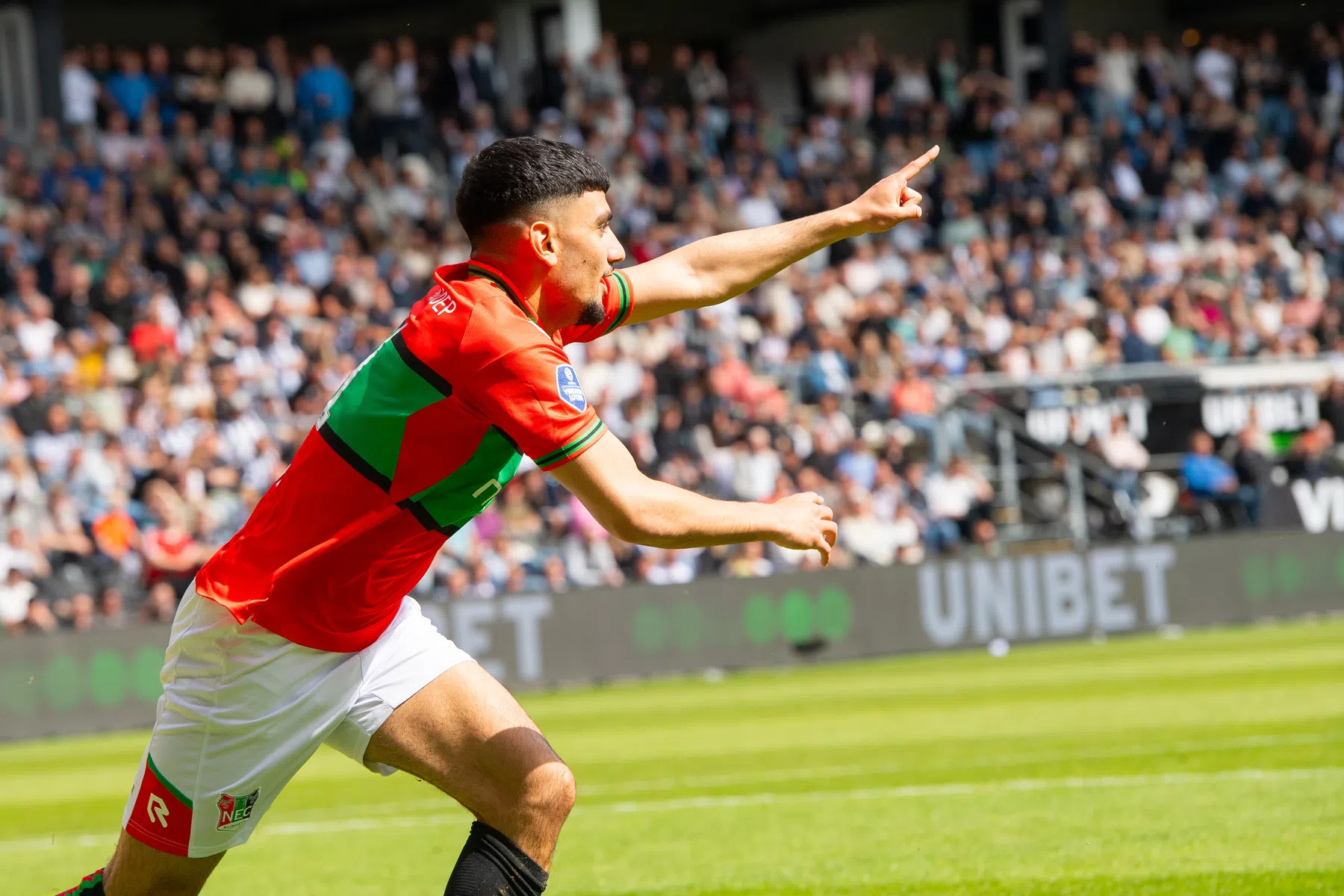 NEC en Heerenveen grijpen laatste tickets Europese play-offs