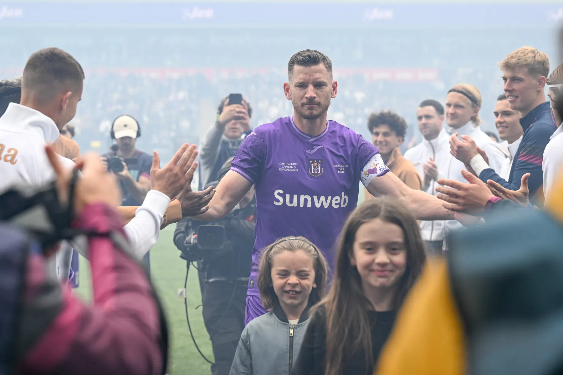 Club Brugge wint afscheidswedstrijd Vertonghen en houdt titelrace spannend