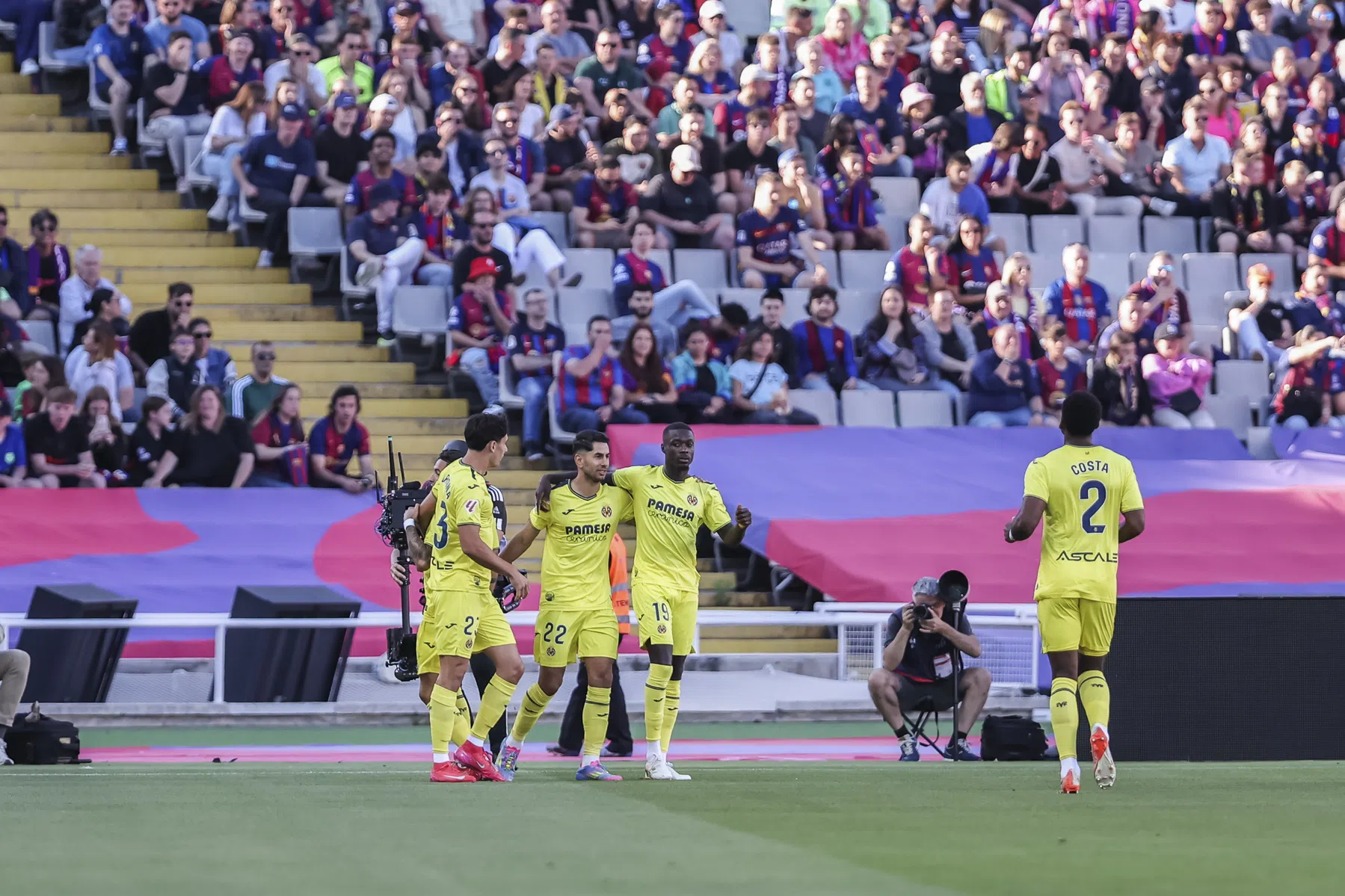 Villarreal grijpt Champions League-ticket op bezoek bij kampioen Barça