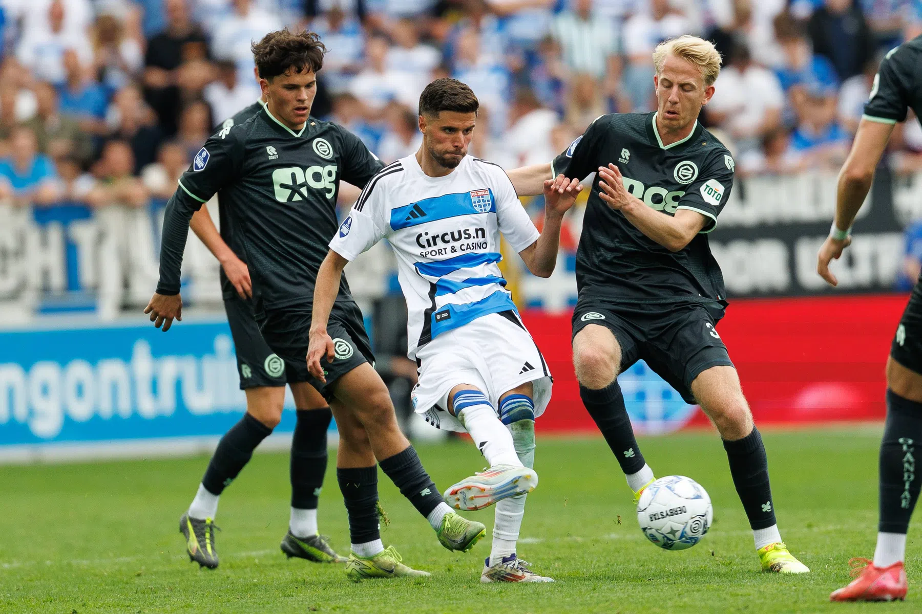 PEC-uitblinker El Azzouzi heeft zijn gewenste transfer te pakken