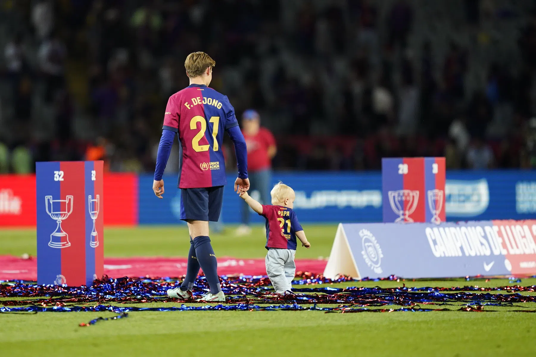 Frenkie de Jong is Kluivert voorbij bij Barça en jaagt op zijn eigen bondscoach