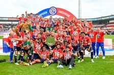 Thumbnail for article: PSV pakt naast titel ook doelpuntenrecord
