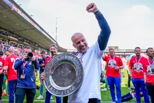 Thumbnail for article: Bosz troeft Farioli en Simonis af als VI's Trainer van het Jaar