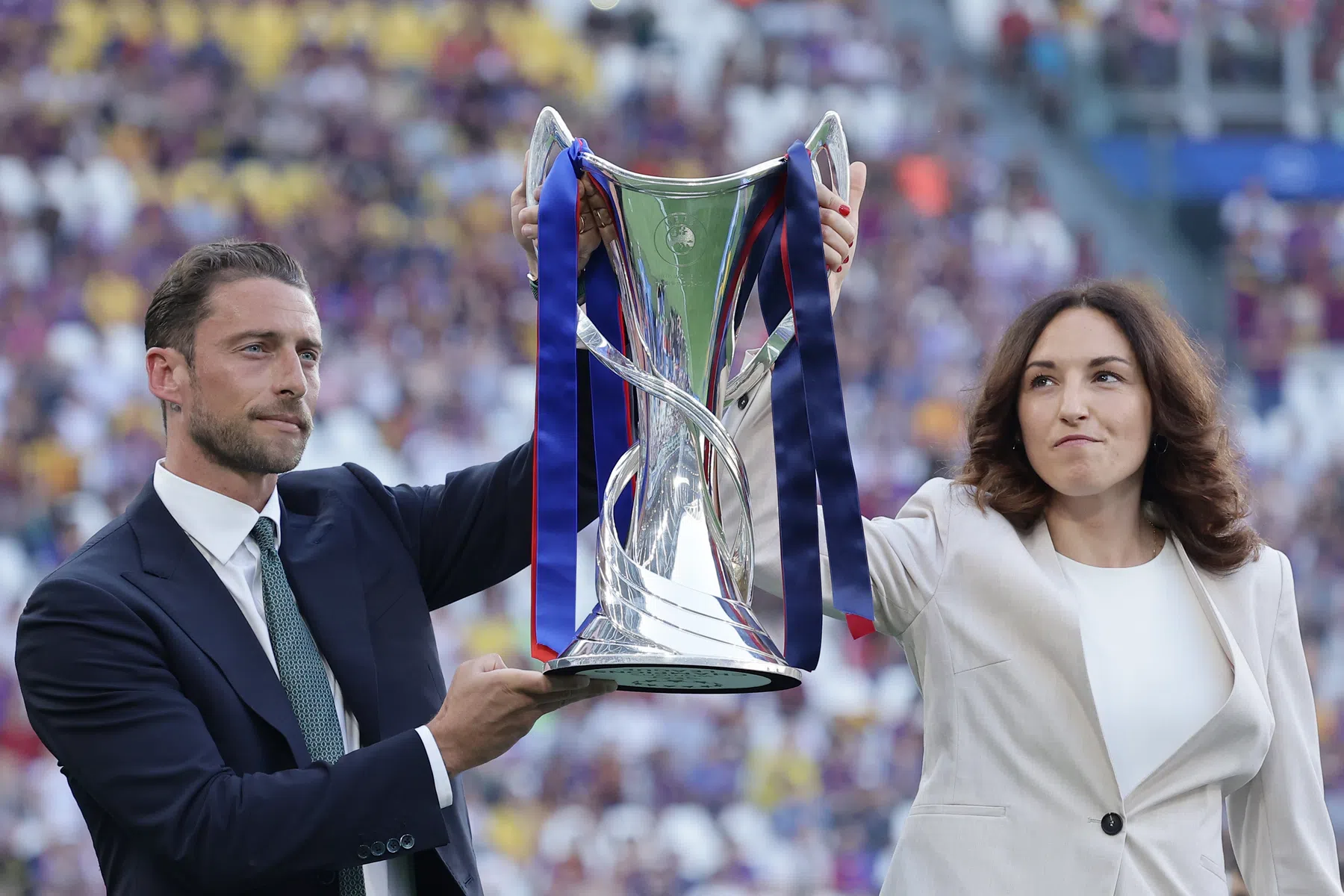 Tijdens titelfeest Sporting is Champions League-beker vrouwen gestolen