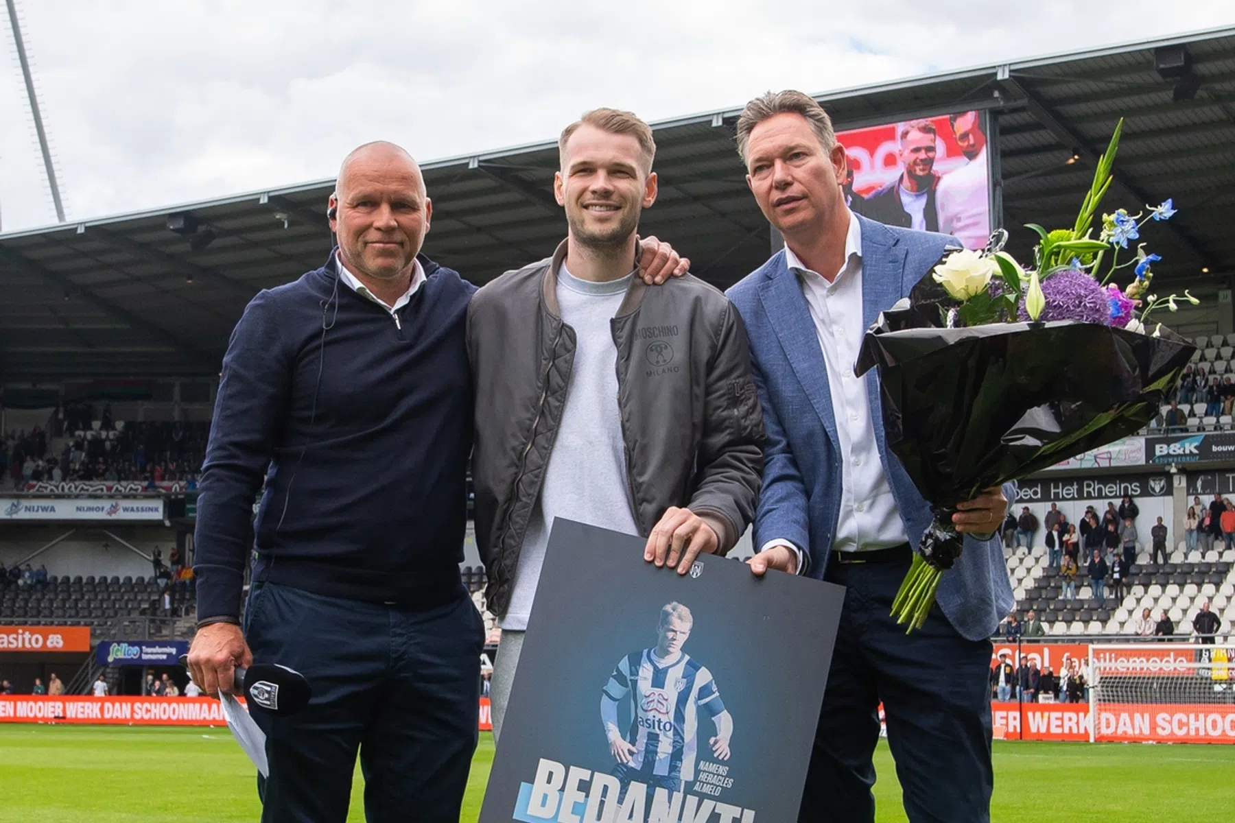 Heracles-pechvogel Laursen (27) stopt: 'Ik kies voor mijn gezondheid'