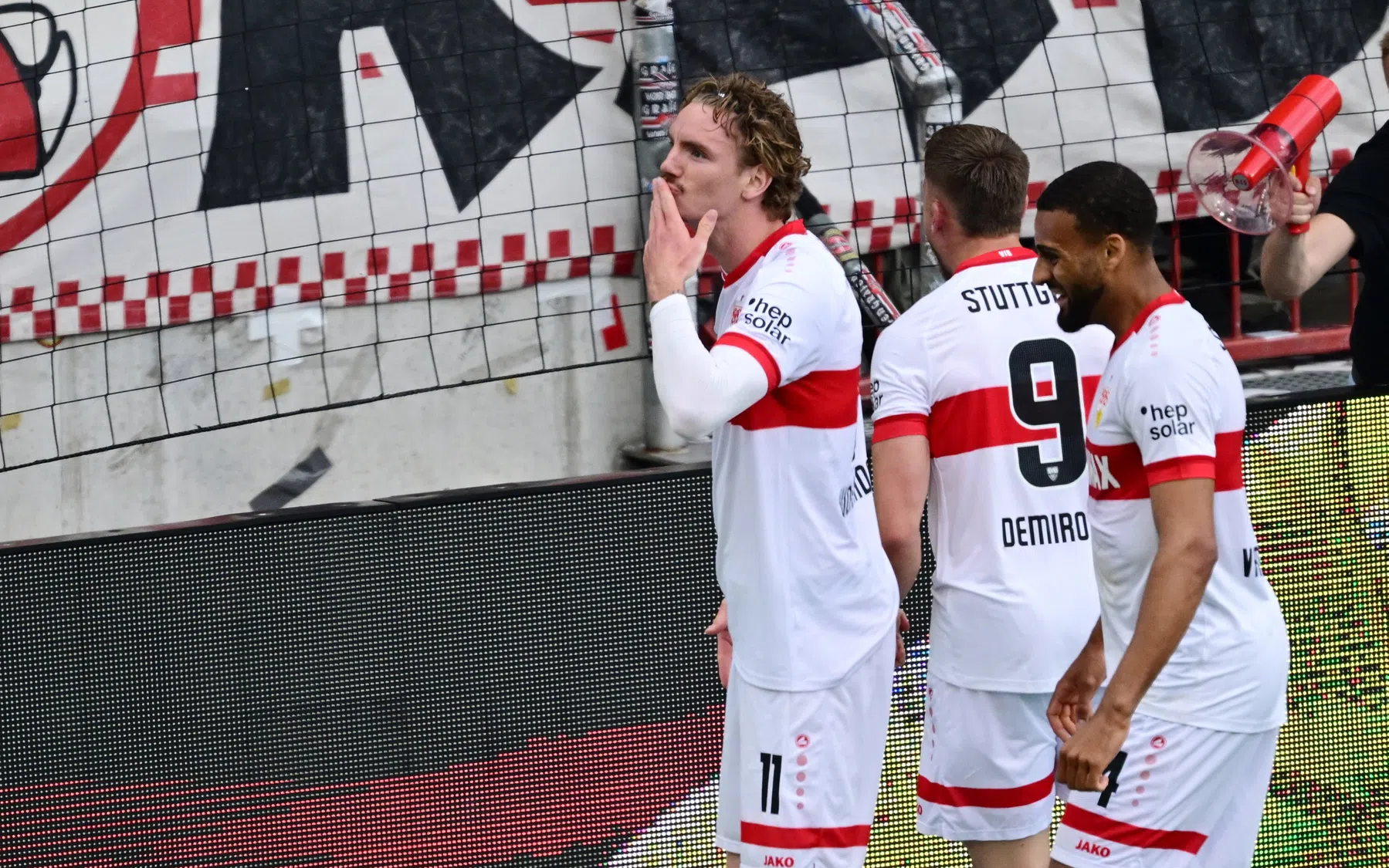 Stuttgart-revelatie nieuw in Duitse selectie, piepjonge debutant bij Portugal