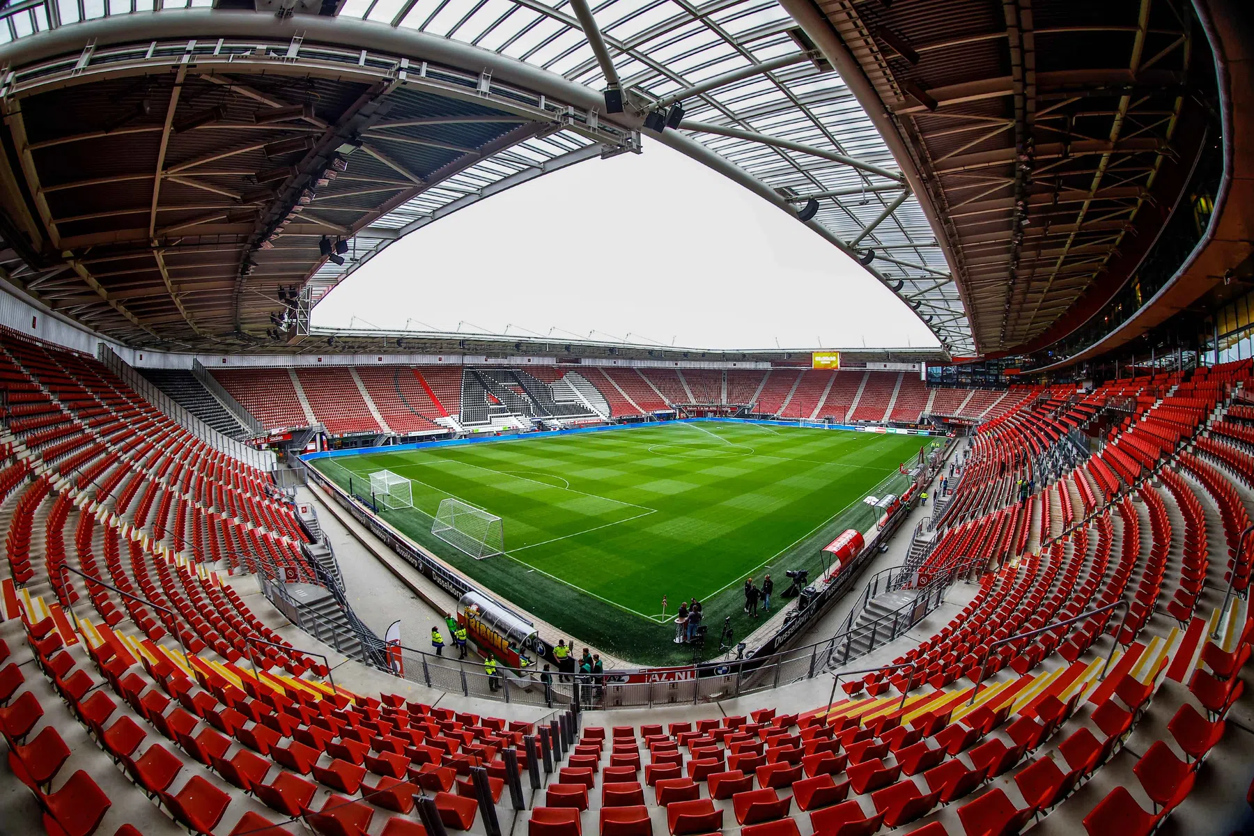 AZ en SC Heerenveen beginnen aan eindsprint naar Europees ticket
