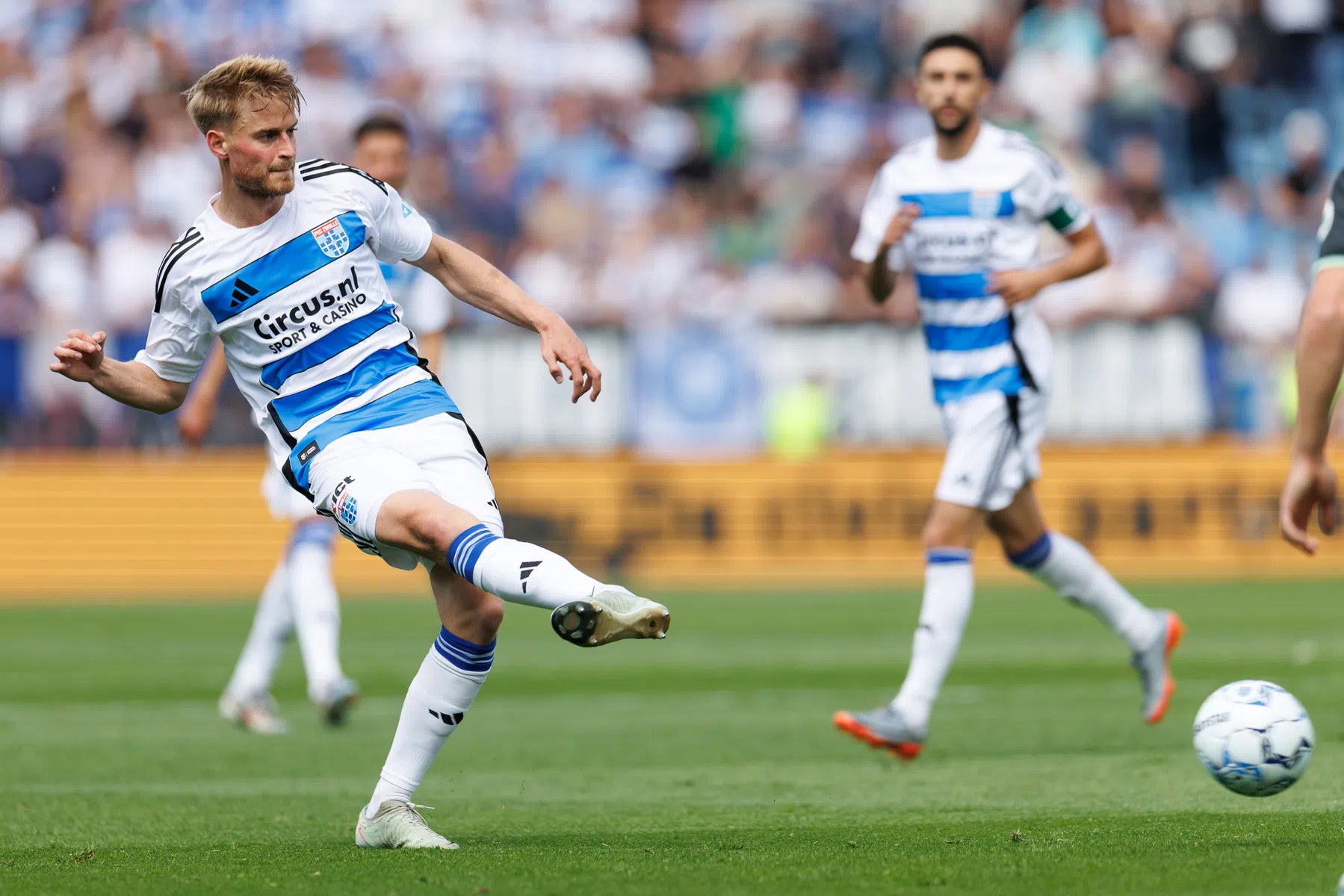 PEC Zwolle lijft Deense verdediger definitief in