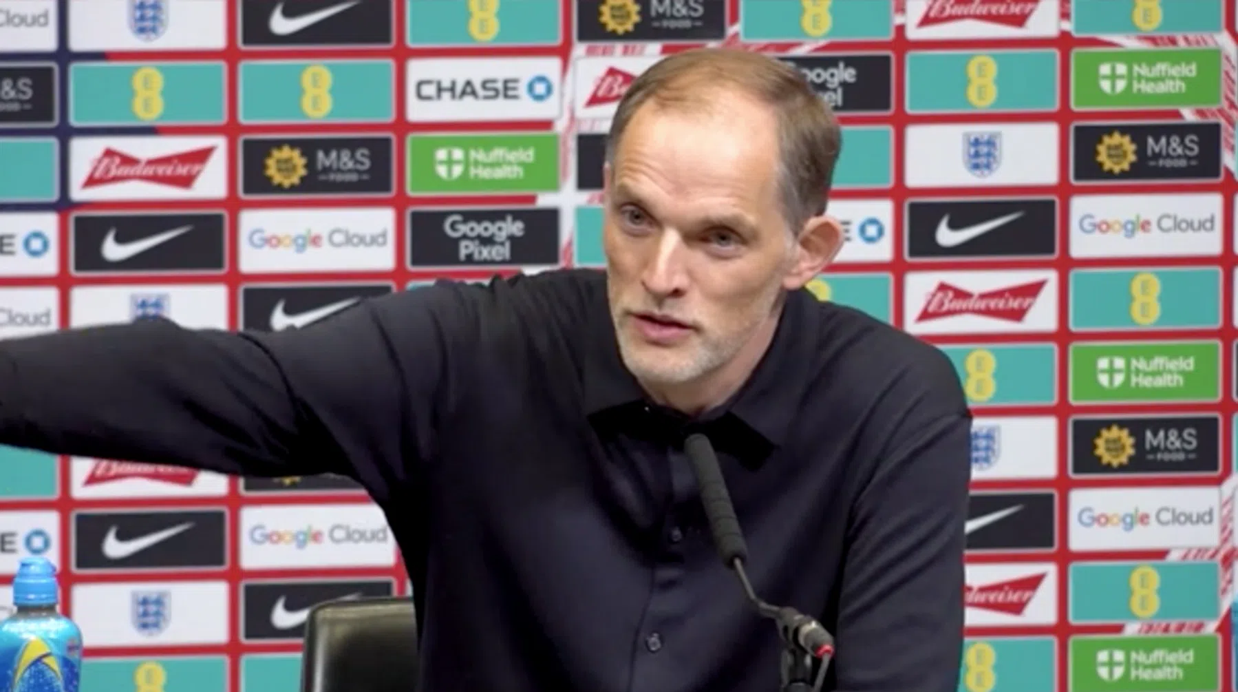 Tuchel vol lof over leiderschap Henderson: 'Hij zet de standaard'