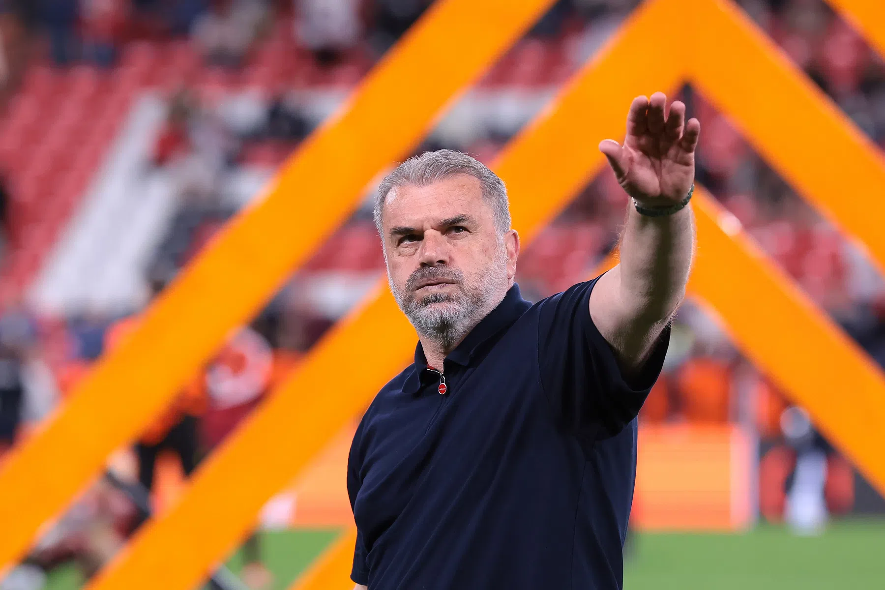 Prachtige beelden Postecoglou: eerbetoon en emotionele speech