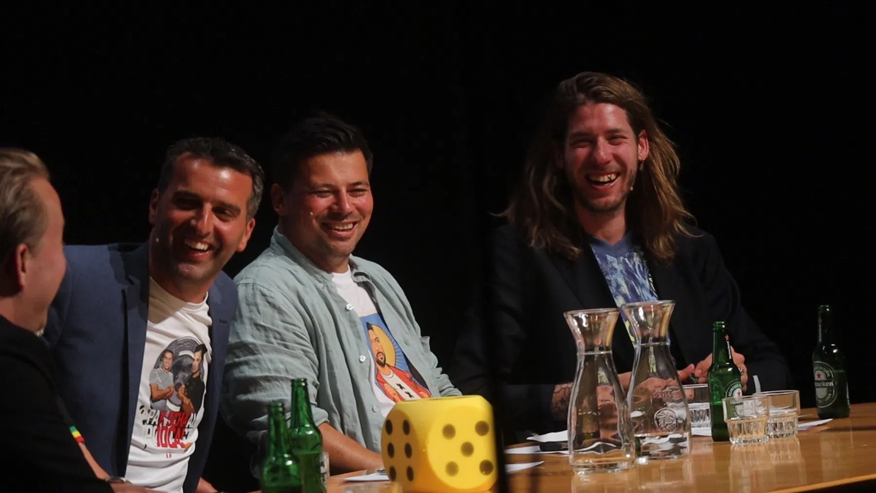 Pak Schaal Podcast Live: therapiesessie Ajax na een bewogen seizoen