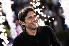 Thumbnail for article: Hoofdrollen Allegri en Fabregas in ongekende Italiaanse stoelendans